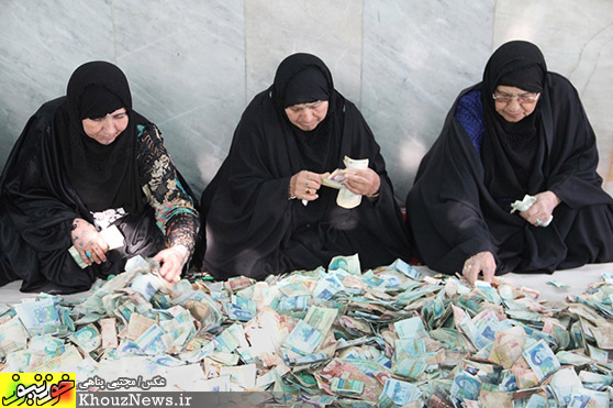 جمع آوری نذورات آستان مقدس حضرت دانیال(ع) در شوش