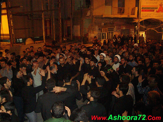 حرکت دسته عزا در شب شهادت امام صادق (ع) در بهبهان