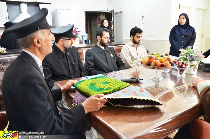 دیدار خدام حرم رضوی از مرکز ایتام جواد الائمه (ع)،  آسایشگاه سالمندان و جانبازان قطع نخاعی در خوزستان