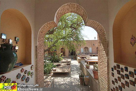 سفره خانه سنتی و موزه مستوفی در شوشتر