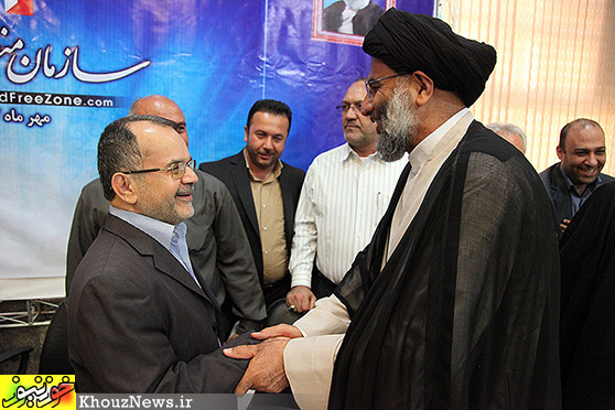 نشست مدیرعامل منطقه آزاد اروند با مسئولین شهرهای آبادان و خرمشهر