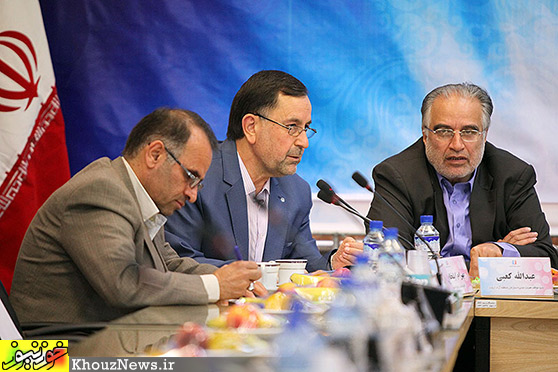 نشست مدیرعامل منطقه آزاد اروند با مسئولین شهرهای آبادان و خرمشهر