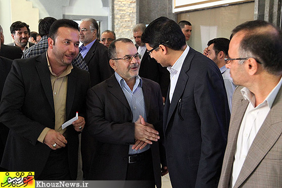 نشست مدیرعامل منطقه آزاد اروند با مسئولین شهرهای آبادان و خرمشهر