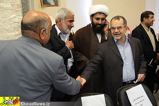 نشست مدیرعامل منطقه آزاد اروند با مسئولین شهرهای آبادان و خرمشهر