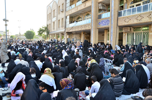 مراسم دعای عرفه در آستان علی بن مهزیار اهوازی