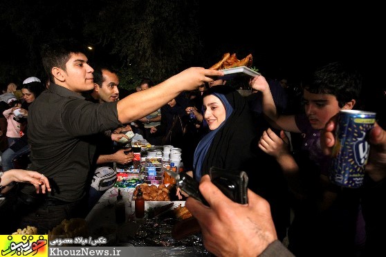 جشنواره فروش غذا برای حمایت از کودکان سرطانی در اهواز