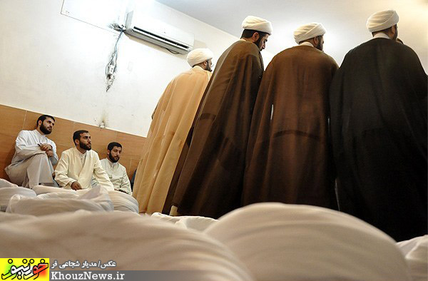 آئین عمامه‌گذاری طلاب حوزه‌های علمیه اهواز