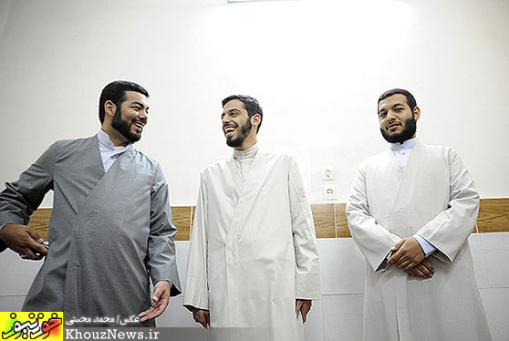 آئین عمامه‌گذاری طلاب حوزه‌های علمیه اهواز
