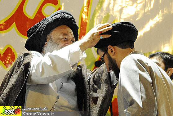 آئین عمامه‌گذاری طلاب حوزه‌های علمیه اهواز