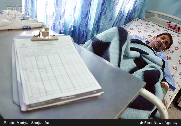 بستری شدن مردم اهواز در بیمارستان به دلیل بارش باران اسیدی