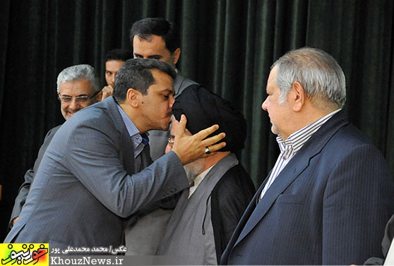 مراسم گراميداشت كتابداران كتابخانه هاي عمومي و مطالعه مفيد خوزستان
