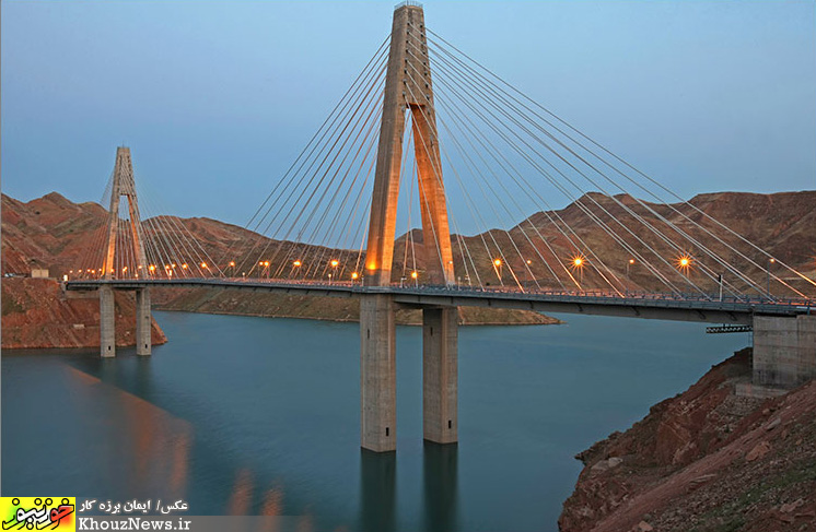 پل بزرگ شهدای لالی در خوزستان