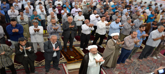 نماز عید سعید فطر در بندر ماهشهر