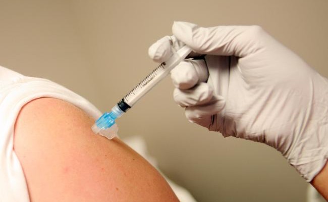 لزوم تزریق واکسن آنفلوانزا در گروه های در معرض خطر