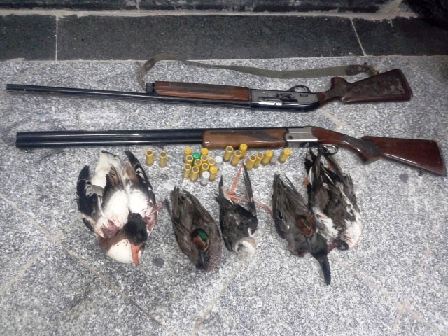 دستگیری اعضای پنج گروه شکارچی متخلف و کشف 12 اسلحه شکاری در آبادان