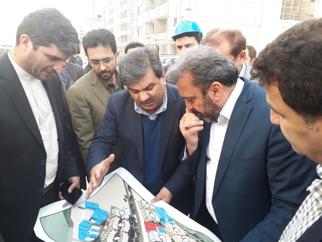 قائم مقام وزیر راه از پروژه مسکن مهر نفت اهواز بازدید کرد