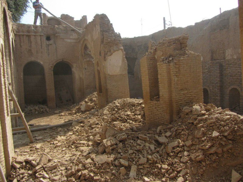 بناهای در معرض ریزش در بافت قدیم دزفول تخریب می‌شوند