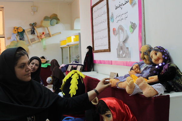 افتتاح نمایشگاه «عروسک‌های کانونی» در اهواز