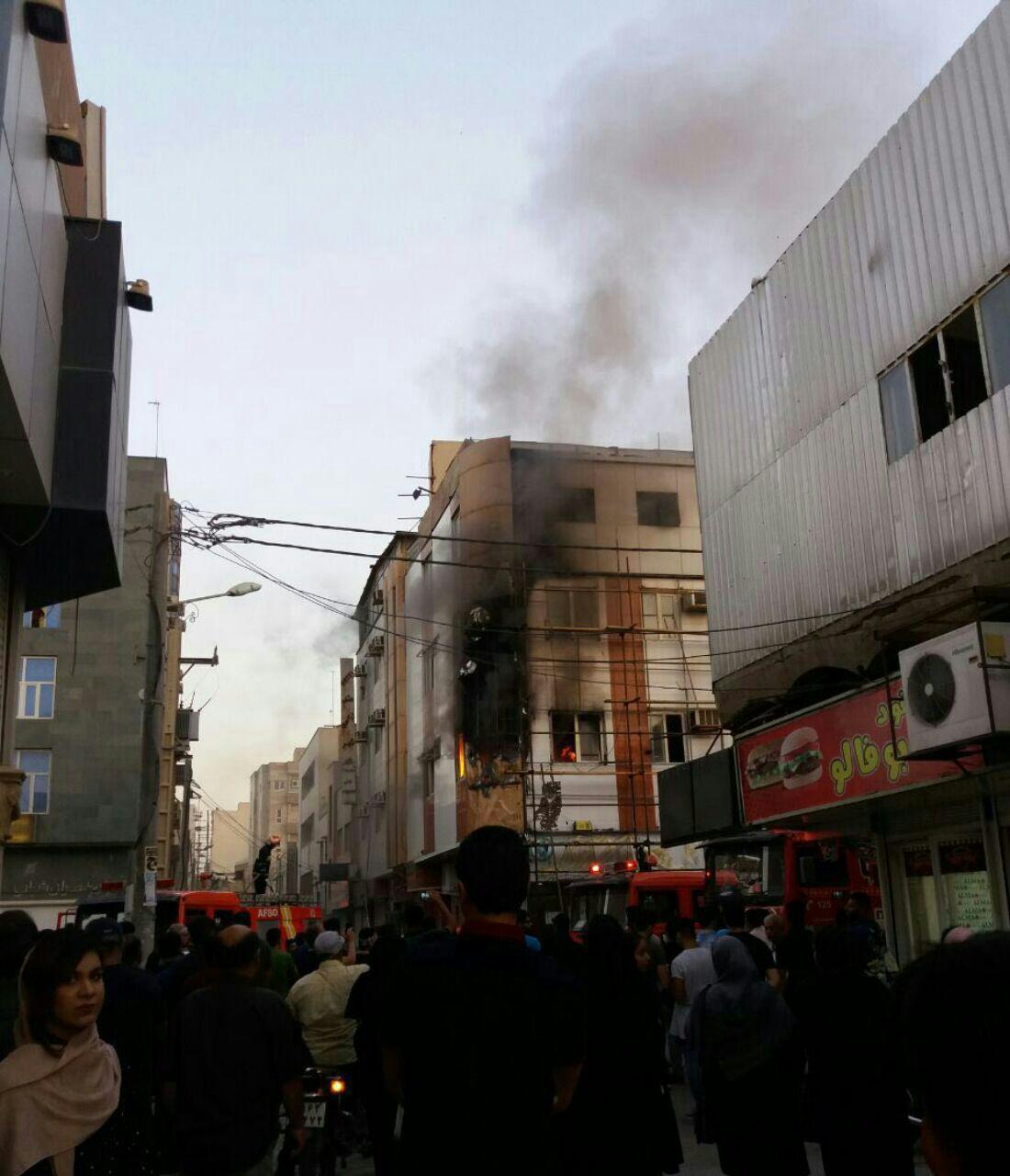 آتش سوزی در هتل آزادی آبادان / عکس