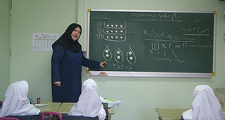 جذب 1070 نفر در آزمون استخدامی/کمبود 13 هزار نیرو در آموزش و پرورش خوزستان