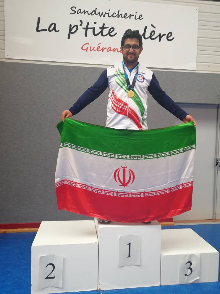 قهرمانی تنیسور خوزستانی در مسابقات کارگری جهان