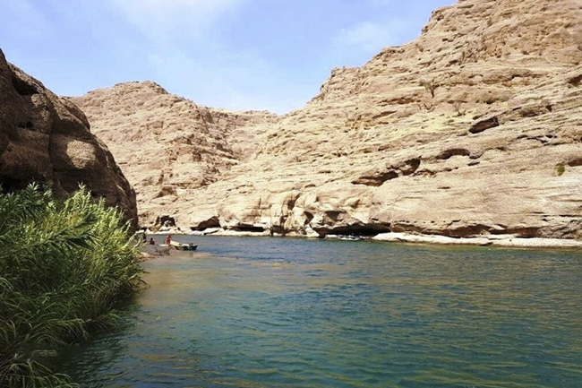 از شکوه همنشینی رود و صخره در «چال کندی» تا فرار از گرما در «کت» از شکوه همنشینی رود و صخره در «چال کندی» تا فرار از گرما در «کت»