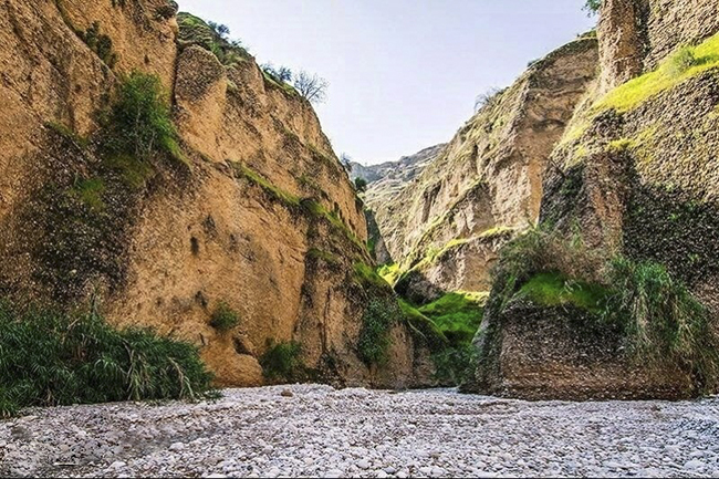 از شکوه همنشینی رود و صخره در «چال کندی» تا فرار از گرما در «کت» از شکوه همنشینی رود و صخره در «چال کندی» تا فرار از گرما در «کت»