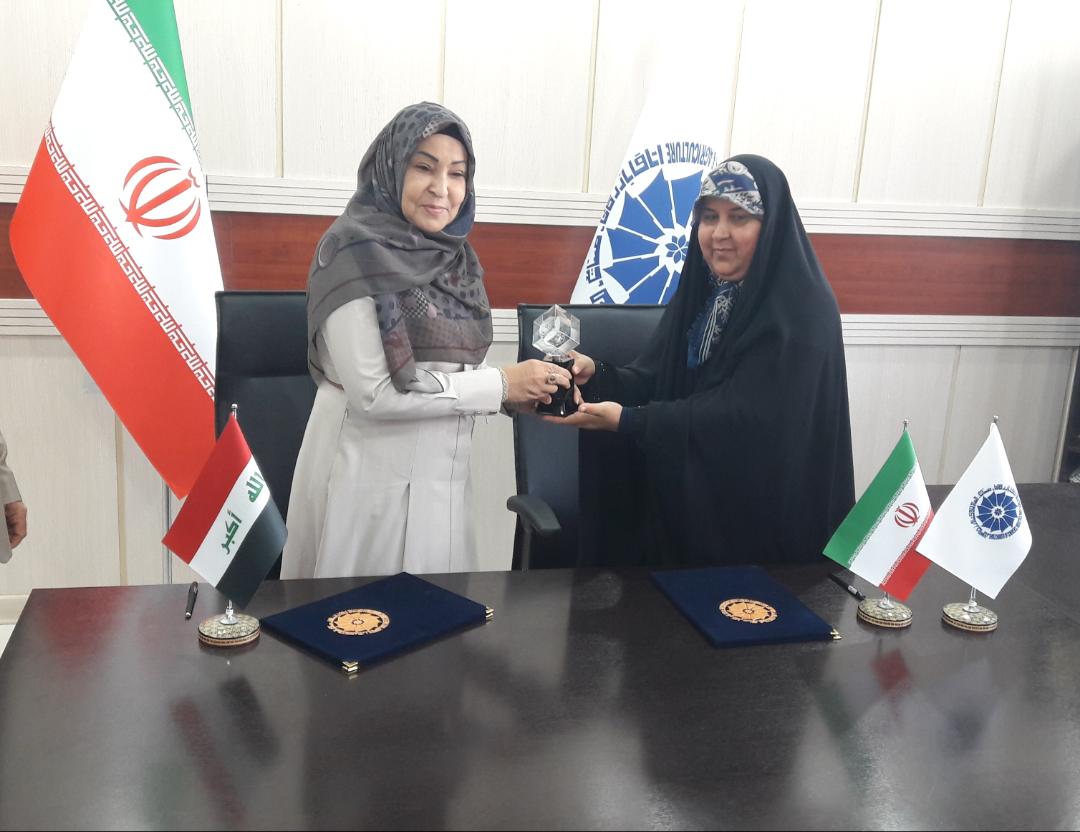 امضای تفاهمنامه همکاری بین اتاق بازرگانی اهواز و انجمن زنان جنوب عراق