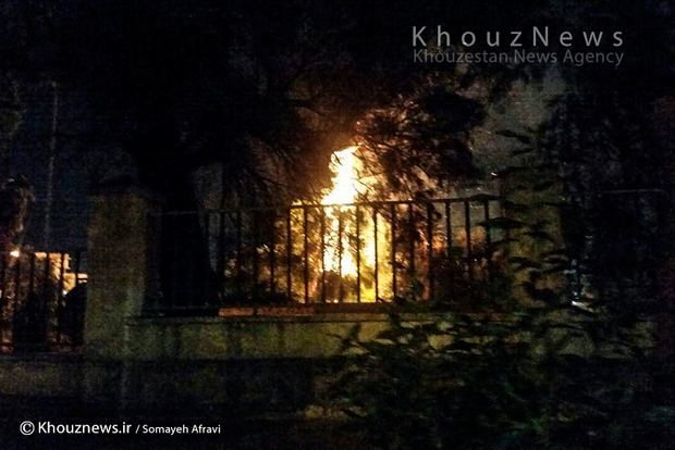 تصاویر / آتش سوزی در نزدیکی بیمارستان رازی