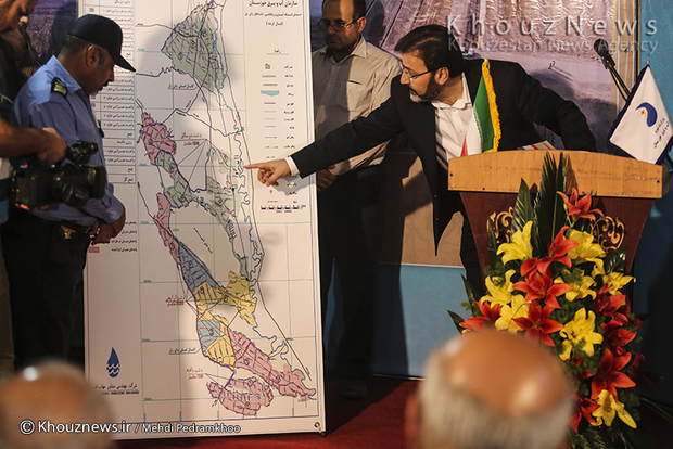 تصاویر / بهره برداری از 10 پروژه با حضور وزیر نیرو در خوزستان