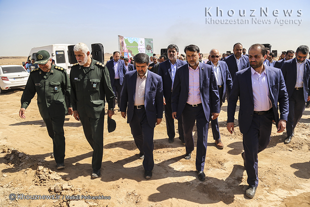 تصاویر /احداث 1800 هکتار نهال کاری توسط بانک مهر اقتصاد خوزستان