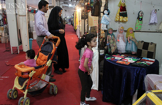 تصاویر/افتتاح نمایشگاه صنایع دستی در اهواز