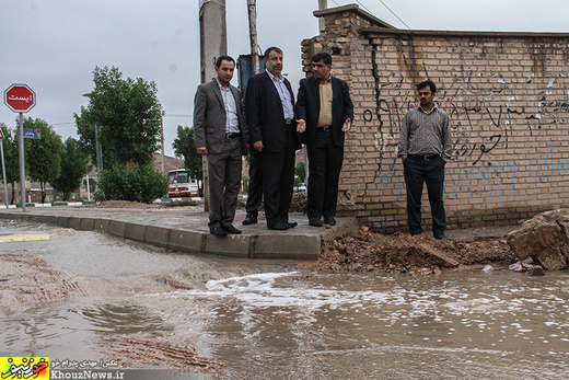 تصاویر/ بازدید شهردار اهواز از پروژه ها و وضعیت دفع آب های سطحی
