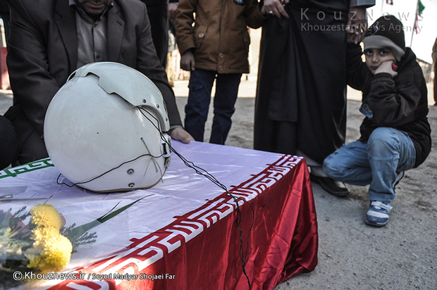 مراسم تبادل پیکر  پاک 121 شهید دفاع مقدس با کشته شدگان عراقی / 1