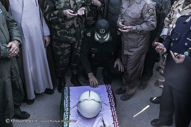 مراسم تبادل پیکر  پاک 121 شهید دفاع مقدس با کشته شدگان عراقی / 1