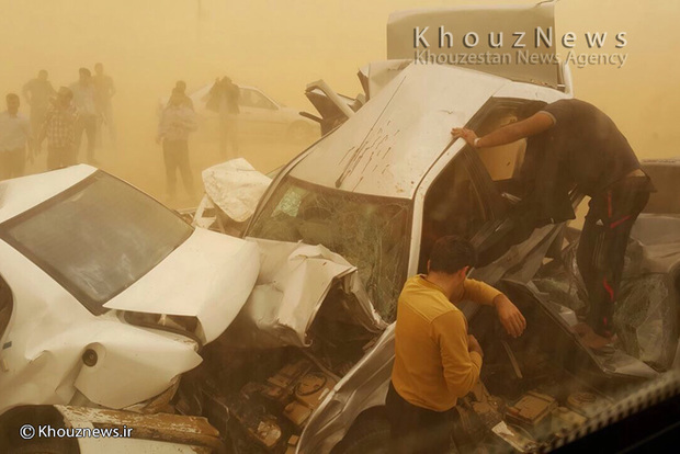 تصاویر/ کاربران/ تصادف های مرگبار در روزهای گرد و غباری